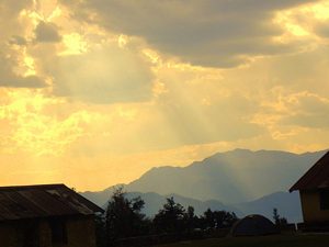 Pindari Glacier Sun and Rays