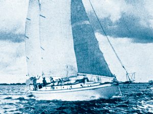 The Bluebelle alone orphaned on the ocean