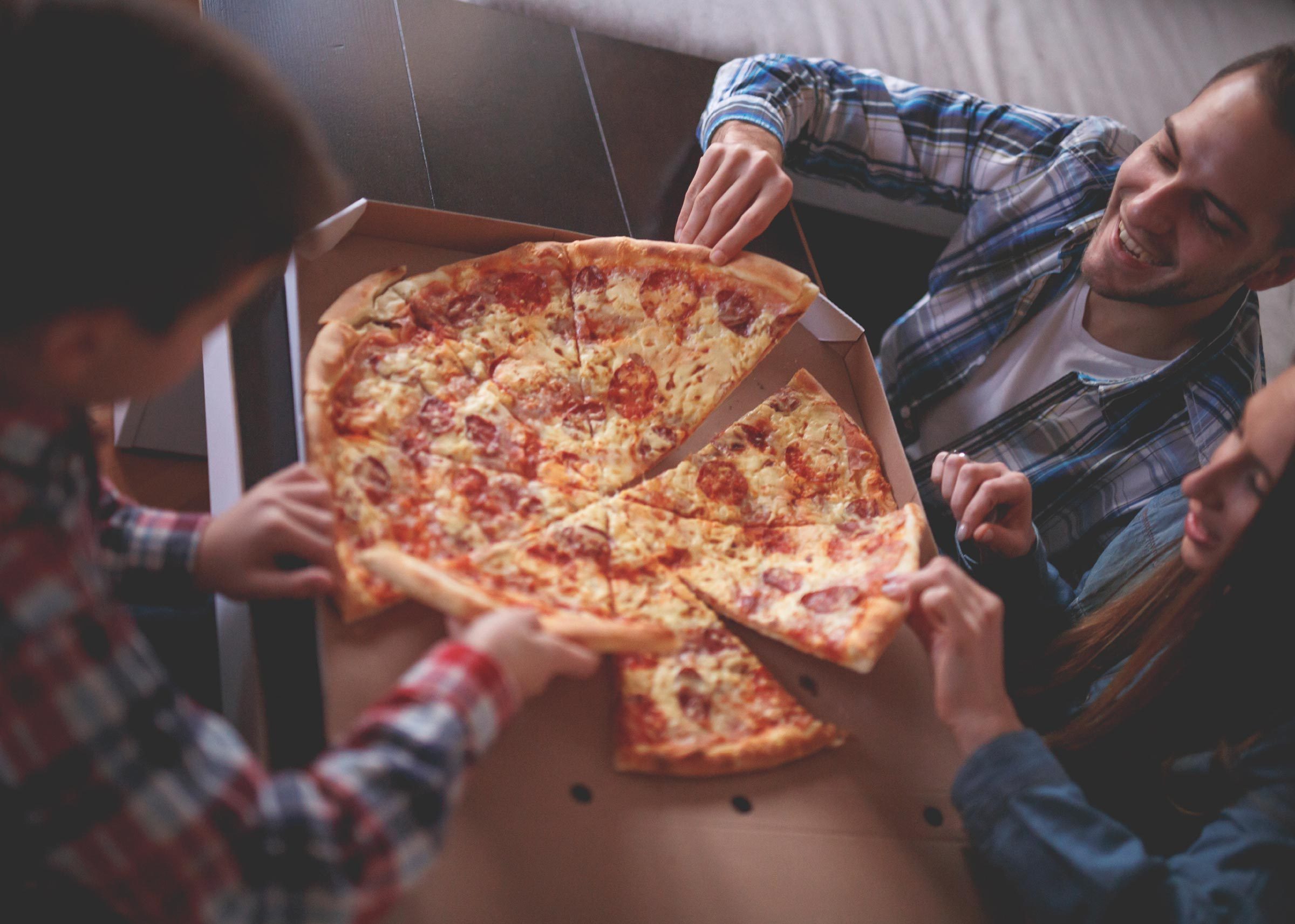 13 things your pizza guy wont tell you over pizza