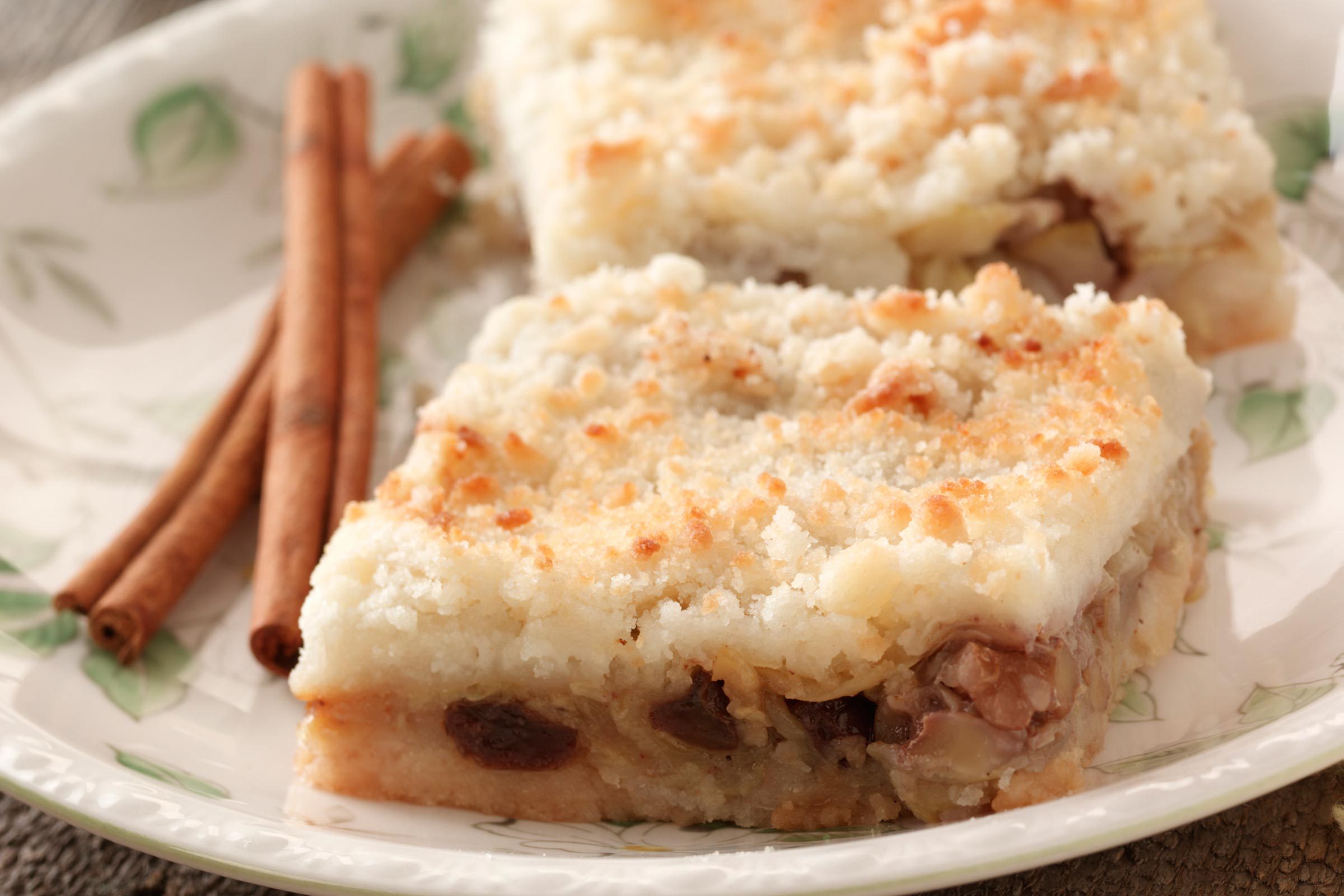 Zucchini_Recipes_Mock-Apple-Pie-Squares