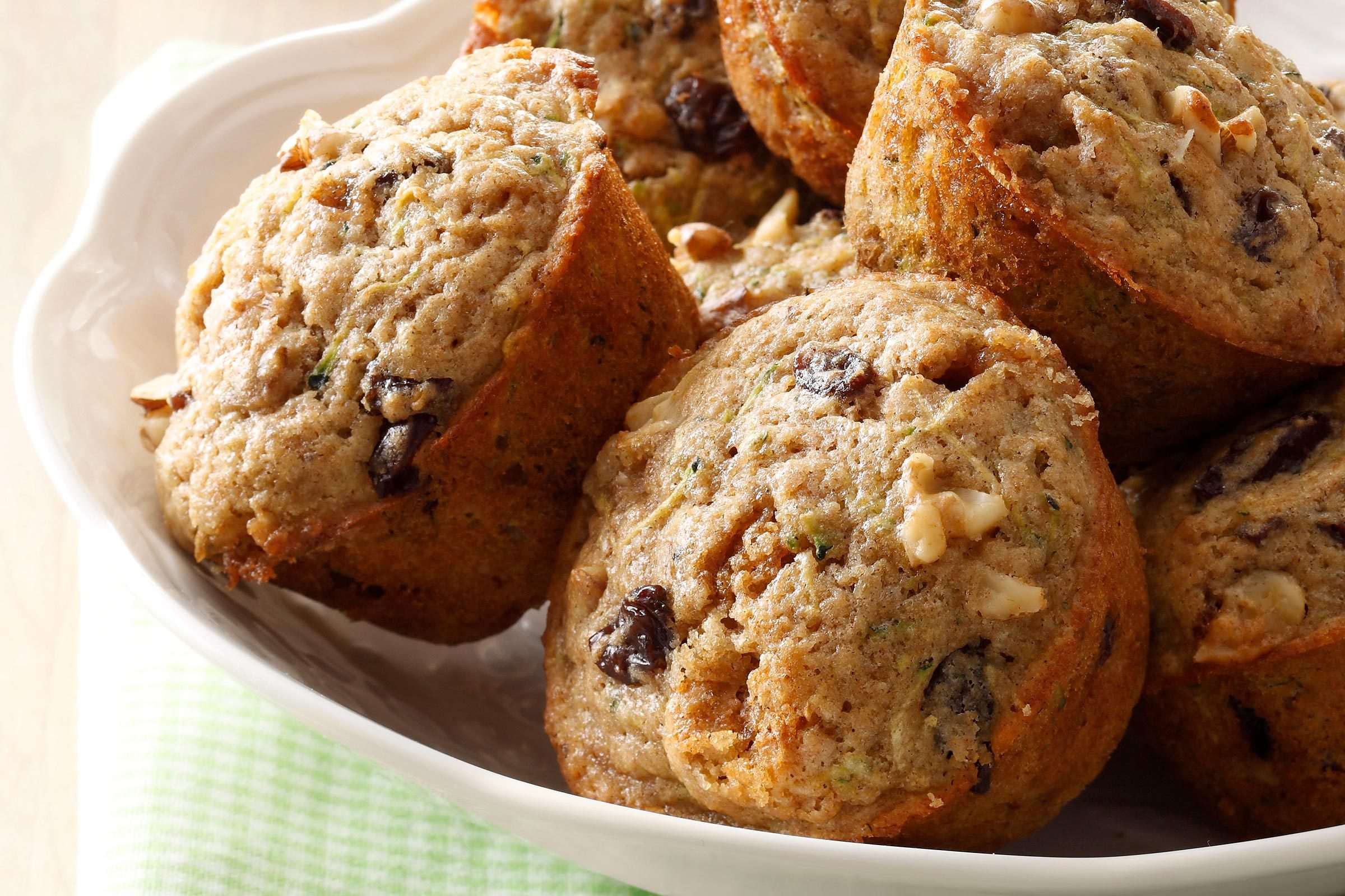 Zucchini_Recipes_Walnut-Zucchini-Muffins