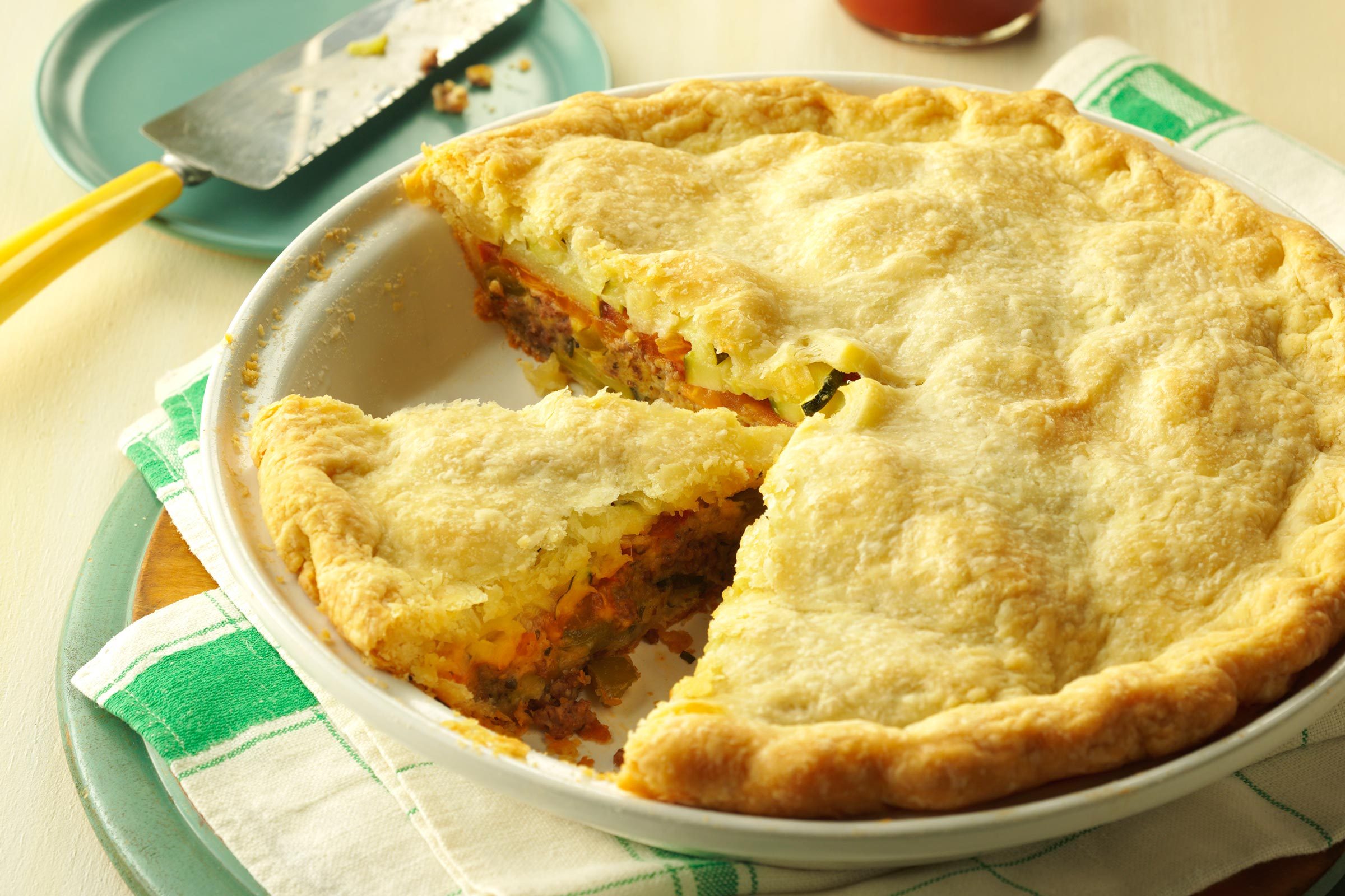 Zucchini_Recipes_Zucchini-Hamburger-Pie