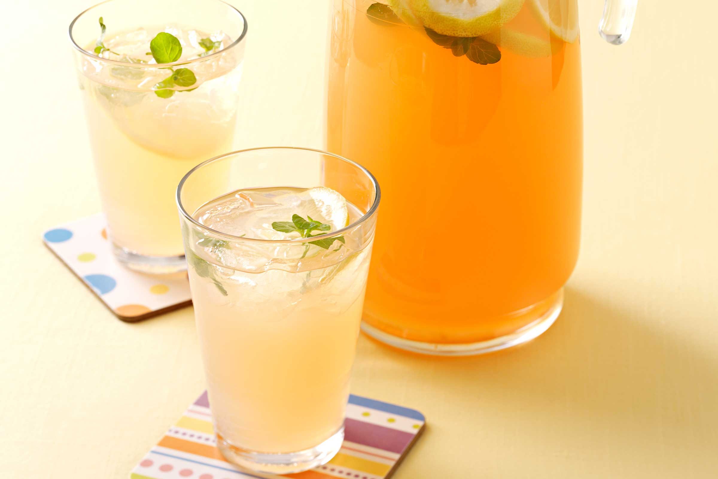 lemonade-Fresh-Peach-Lemonade