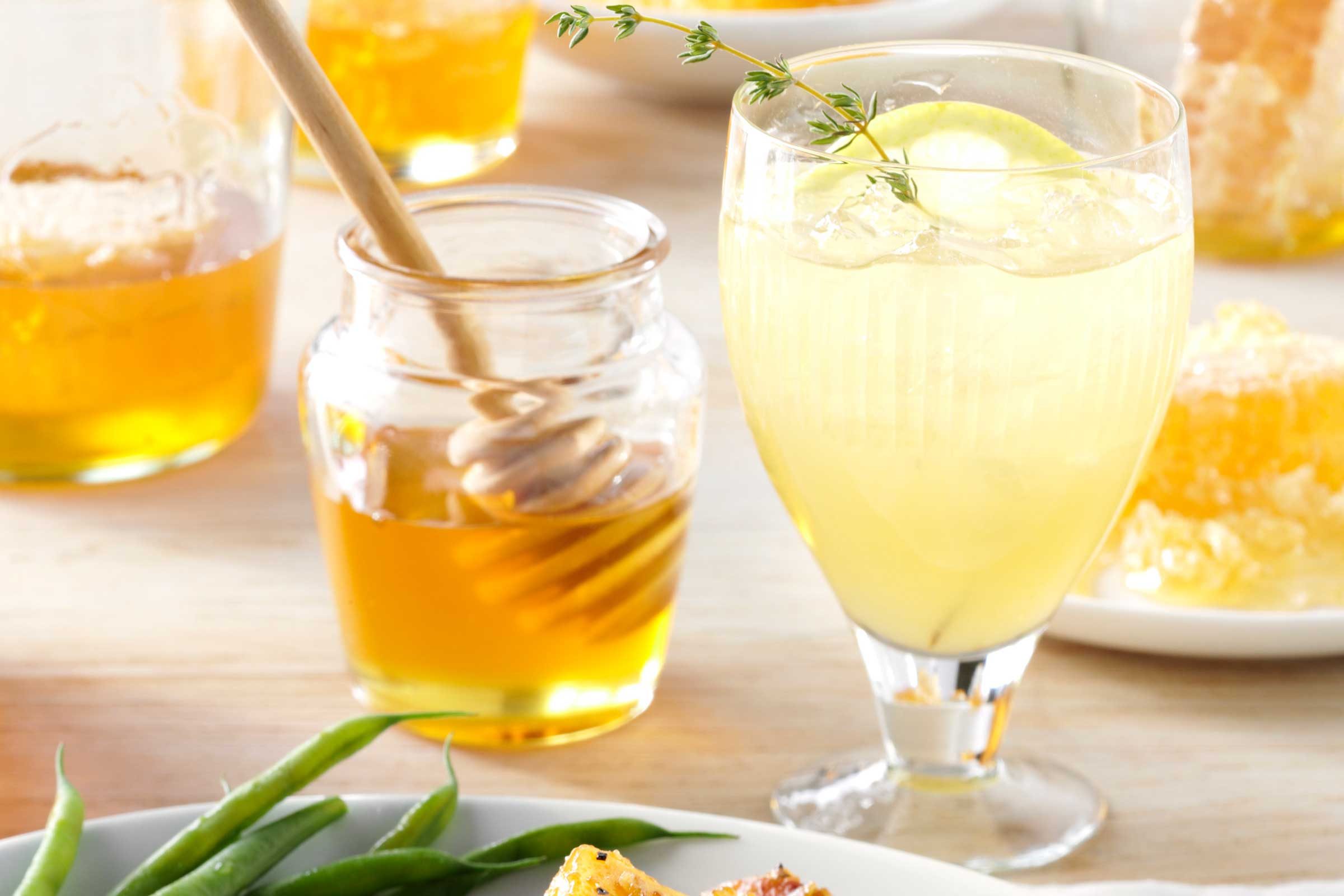 lemonade-Grilled-Lemon-Thyme-Lemonade