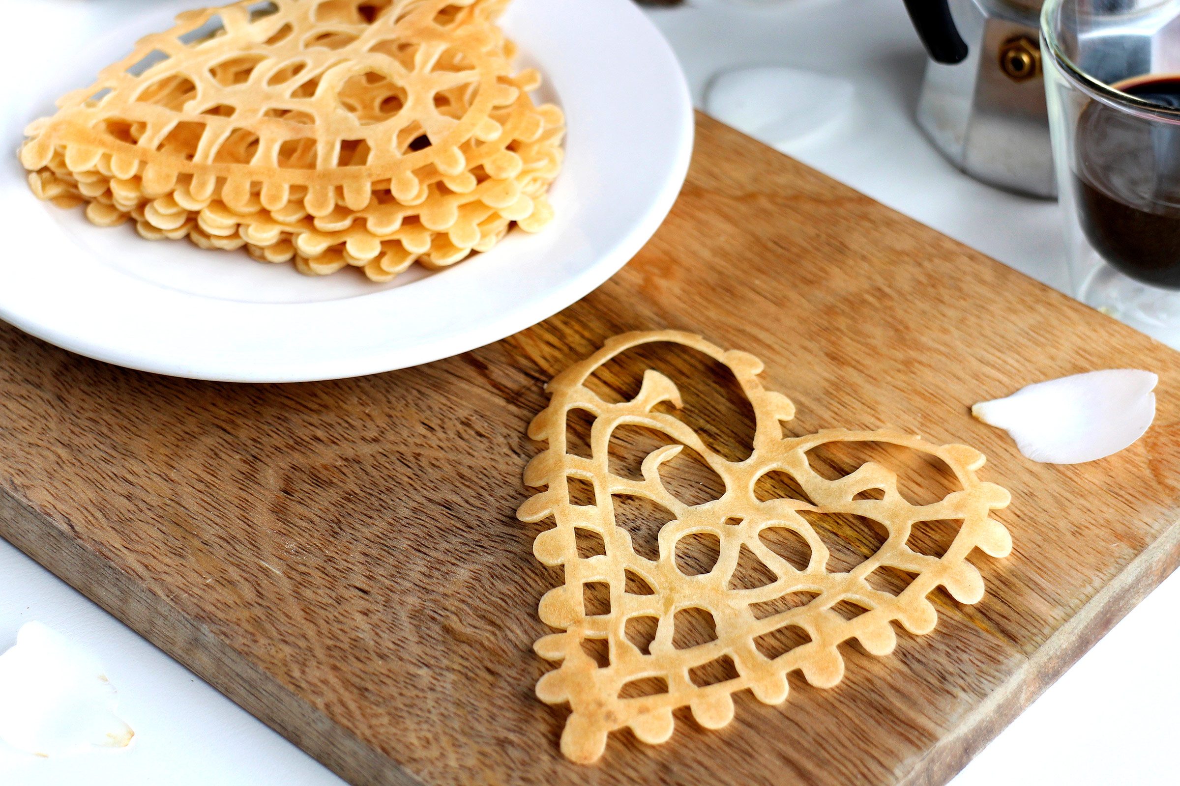 make pancakesd elicious lace