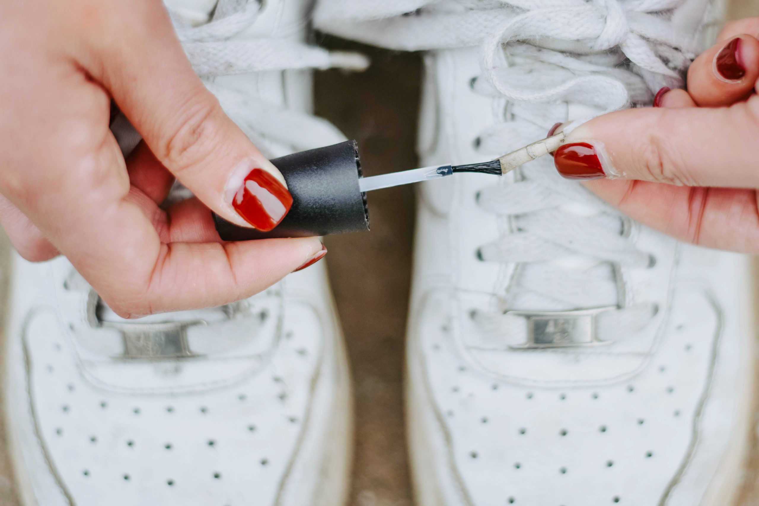 nail polish uses fixes 