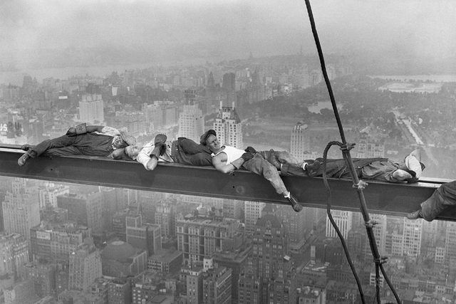 construction-workers-resting