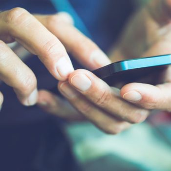 6_organized_phone_zozzzzo