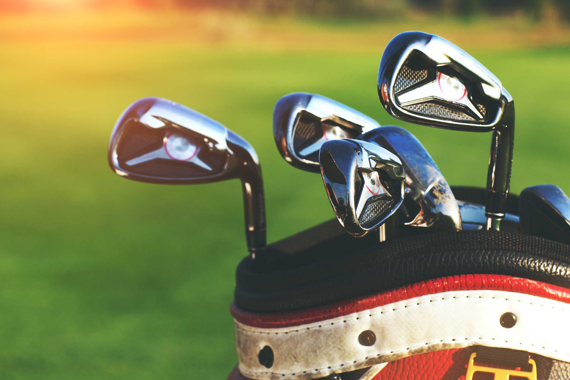 03_creative_baby_oil_buff_golf_clubs_petrenkod