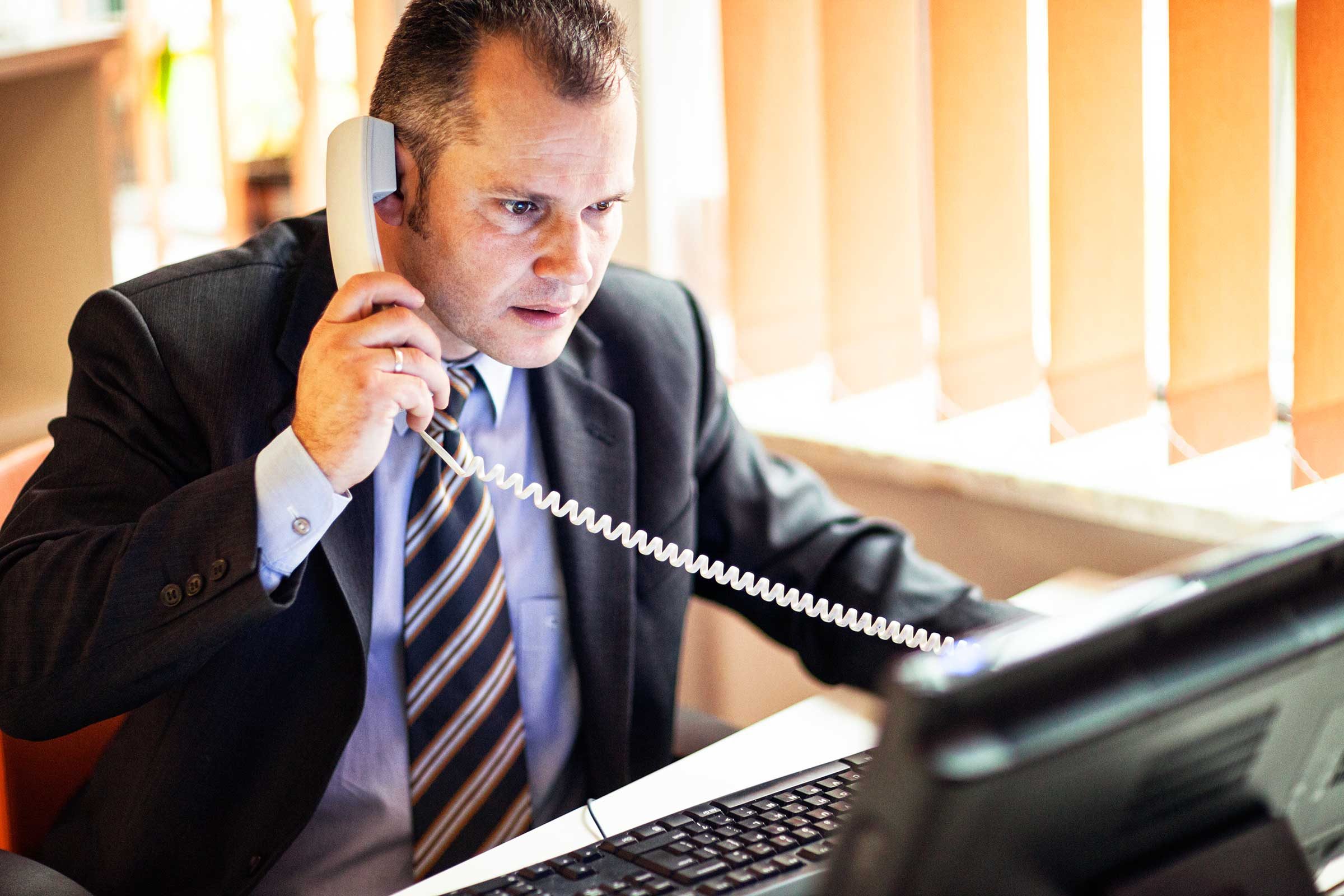 signs_wrong_career_how_find_work_love_ignoring_areas