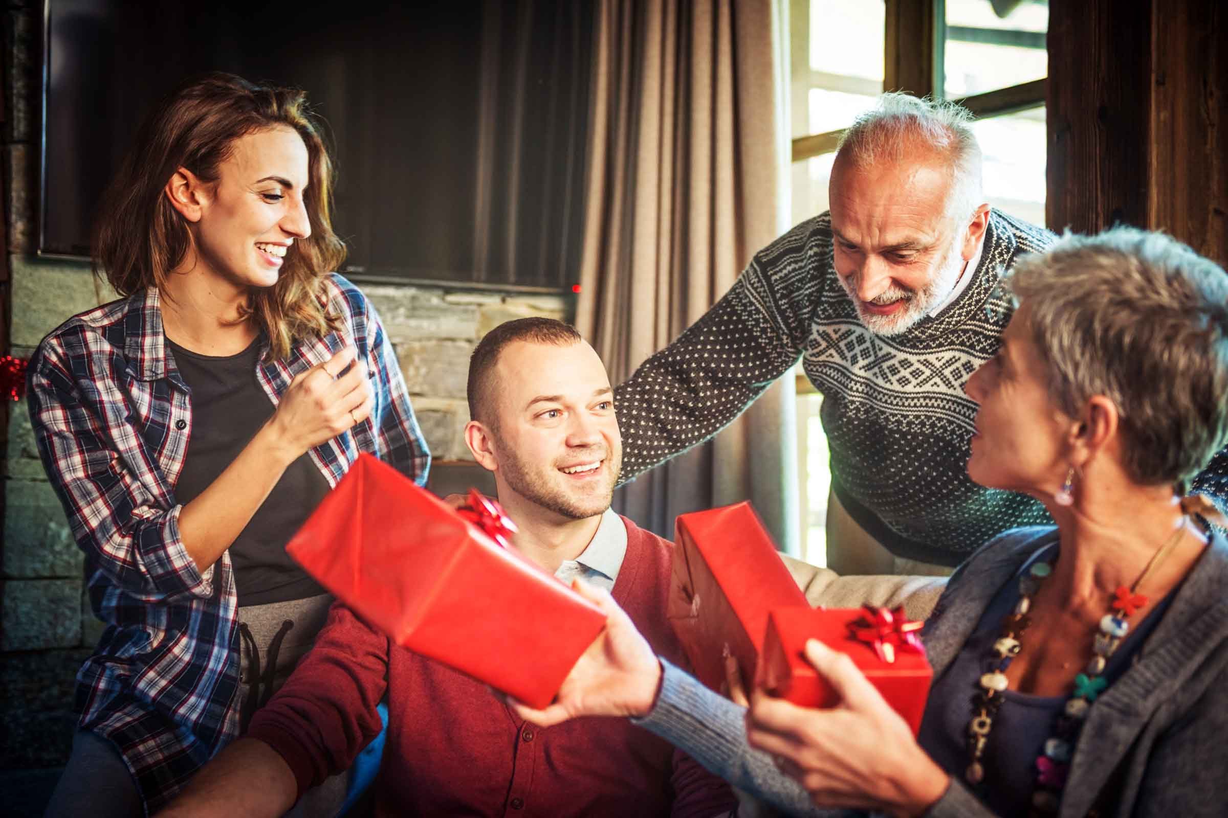 meet_parents_13_tips_make_love_you_bring_gift