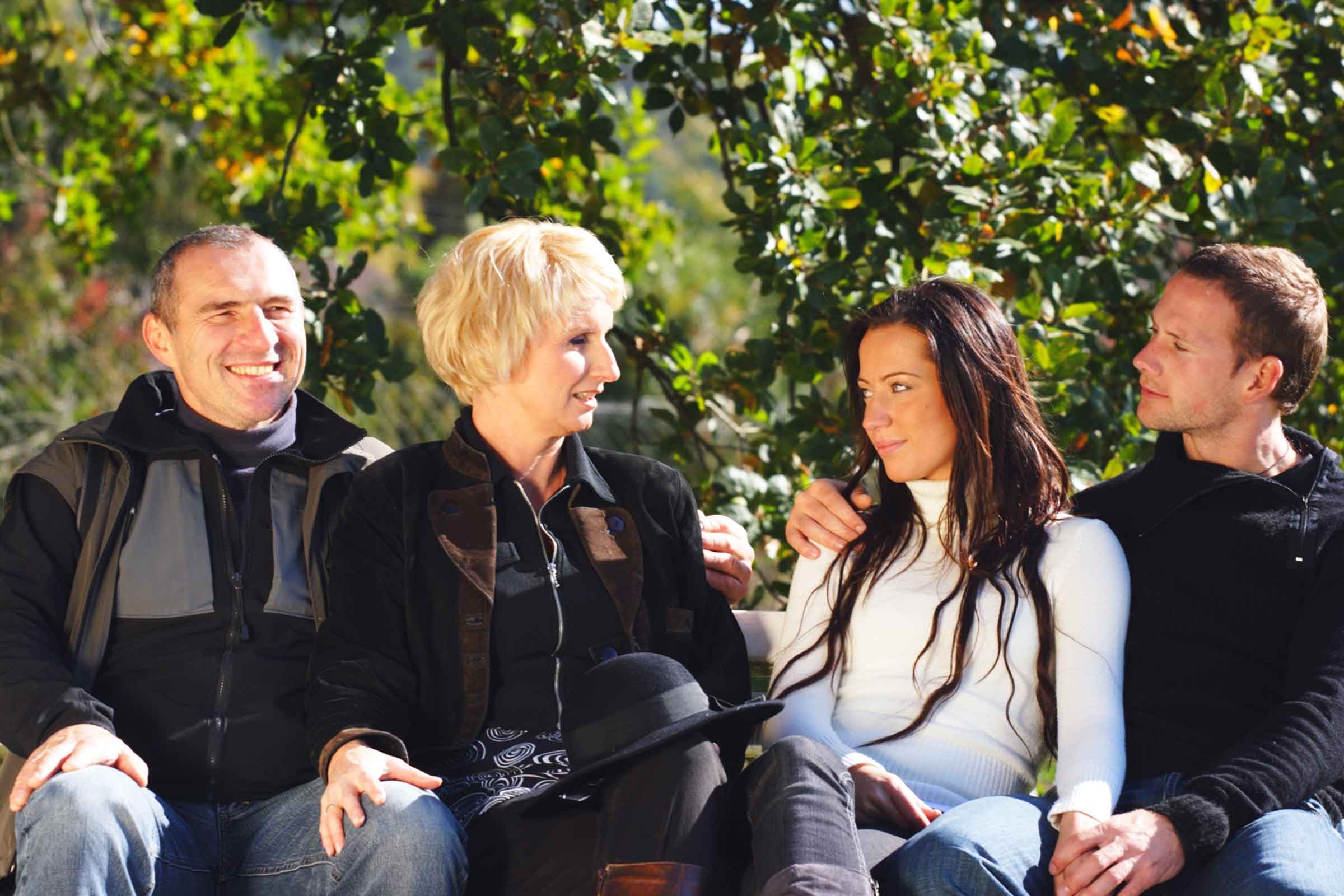 meet_parents_13_tips_make_love_you_body_language