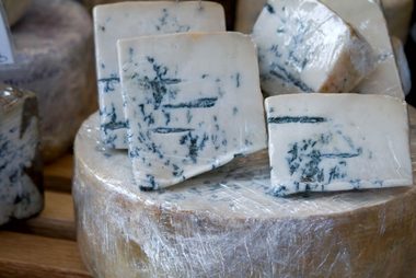 012_BlueCheese_What_Your_Favorite_cheese_says_about_personality