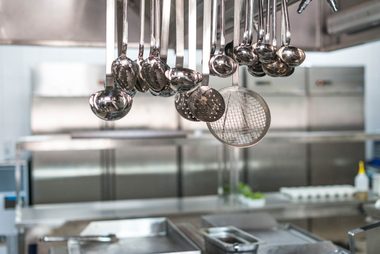 04_Up_Entertaning_Tips_small_homes