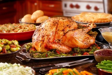 08_Menu_Entertaning_Tips_small_homes