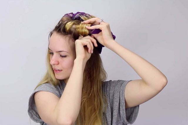 02-No-Heat-Hairstyles-You-Can-Do-in-Your-Sleep