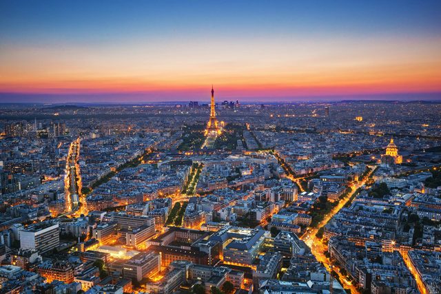 10_Eiffel_shutterstock_145514137