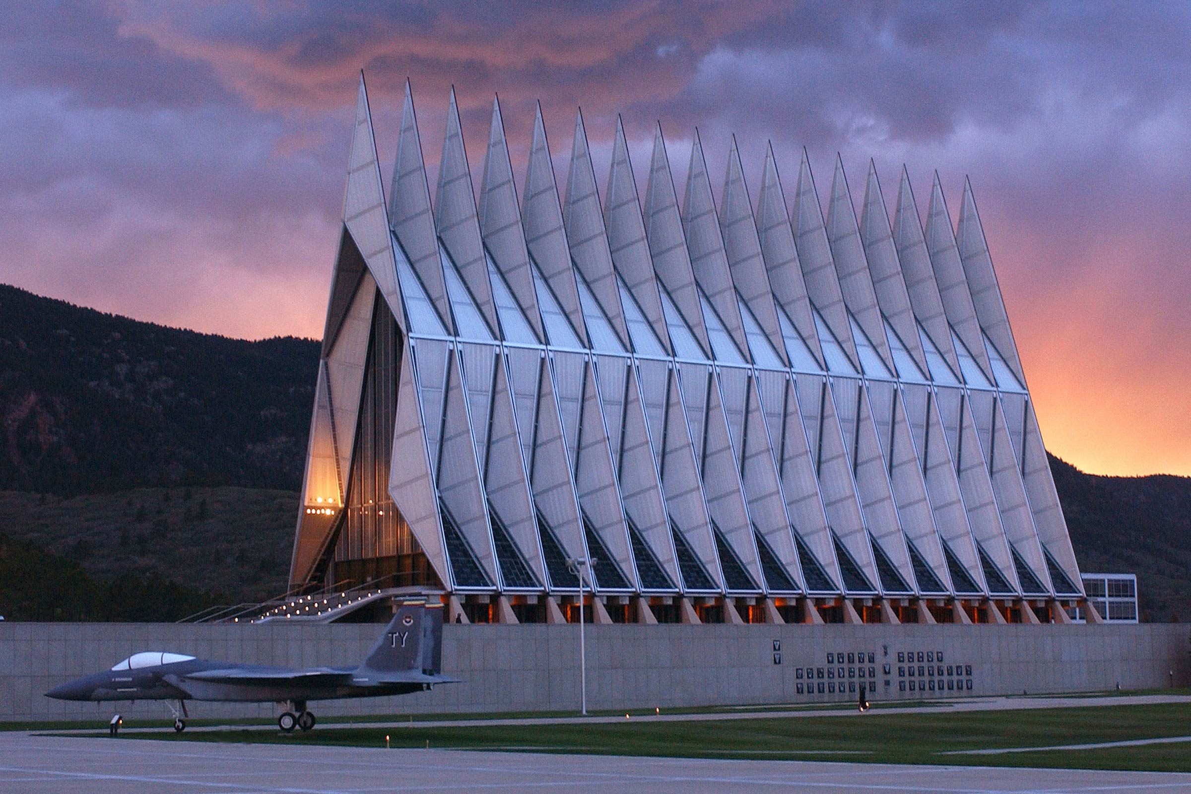 06_Air-Force-Academy-Chapel