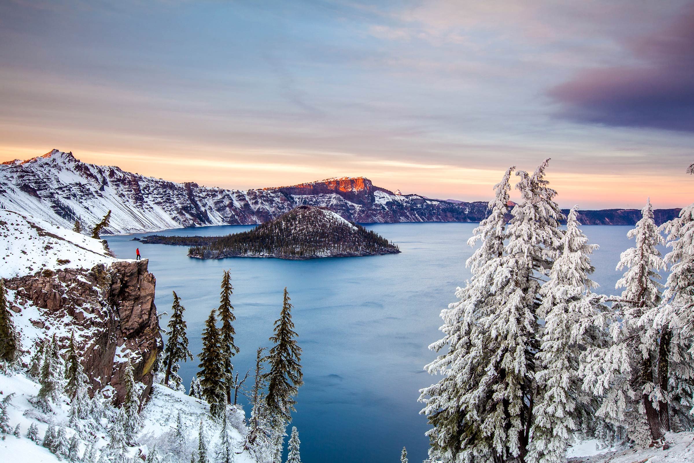 37_Crater-Lake-at-winter-Photo-credit-Ian-Shive-TandemStock.com