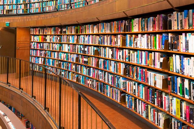 21-public-Things An Identity Thief Won't Tell You_