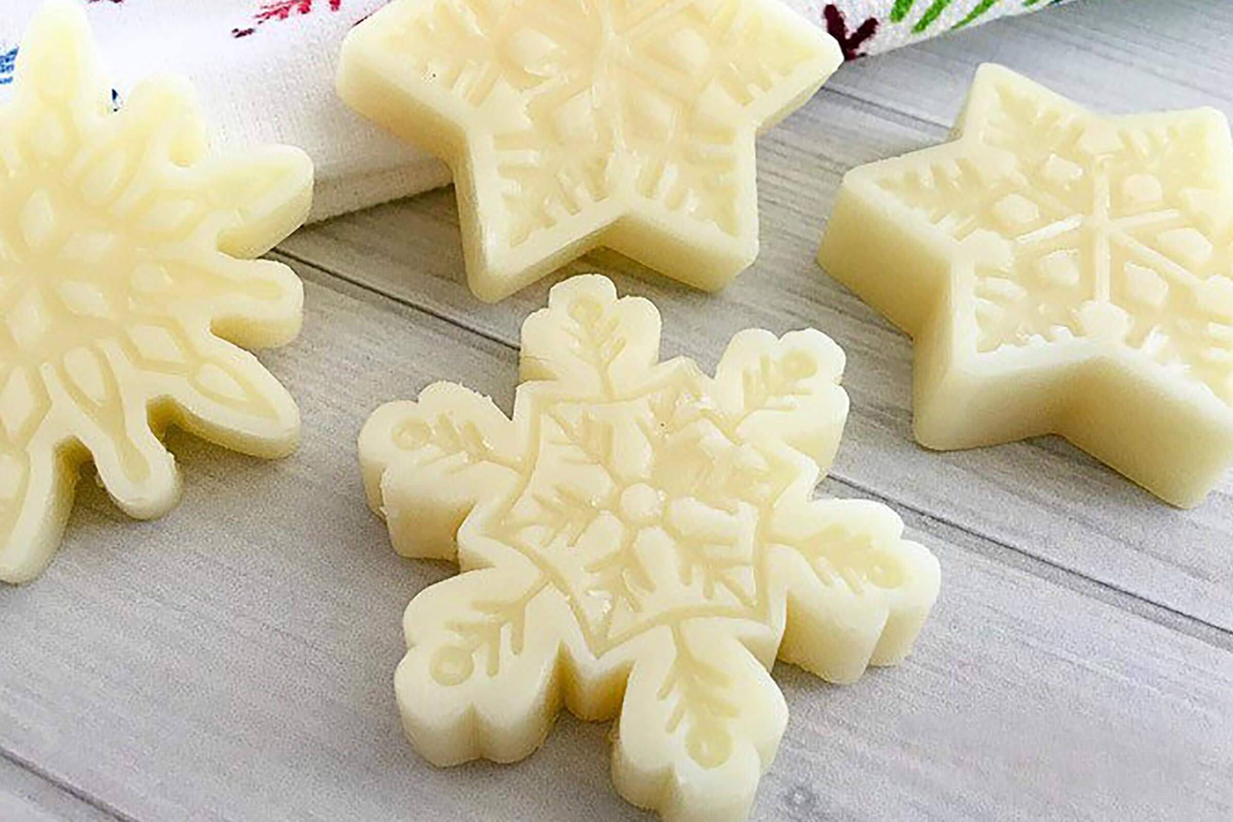 diy snowflake lotion bar gift
