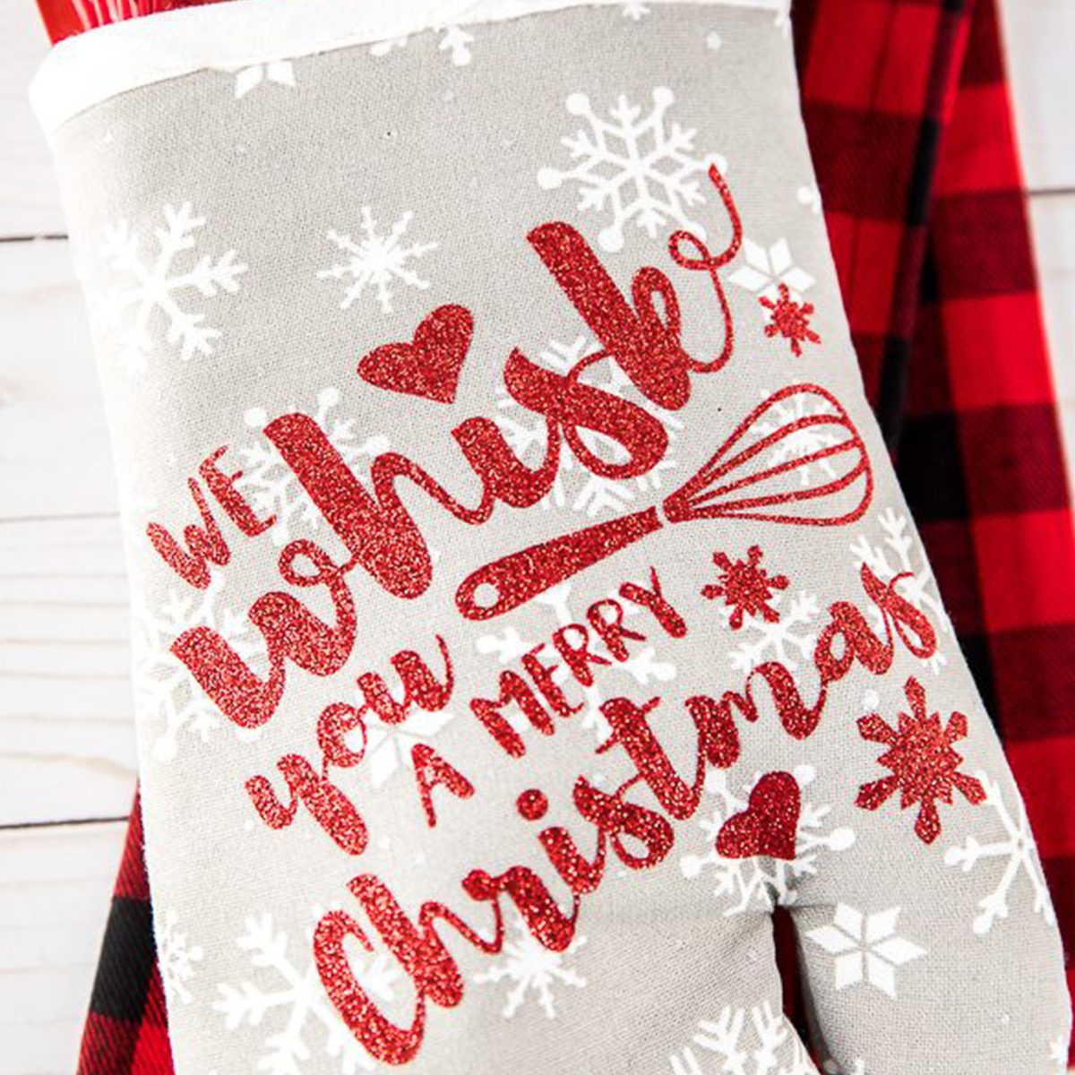 DIY Holiday Baking Oven Mitt gift