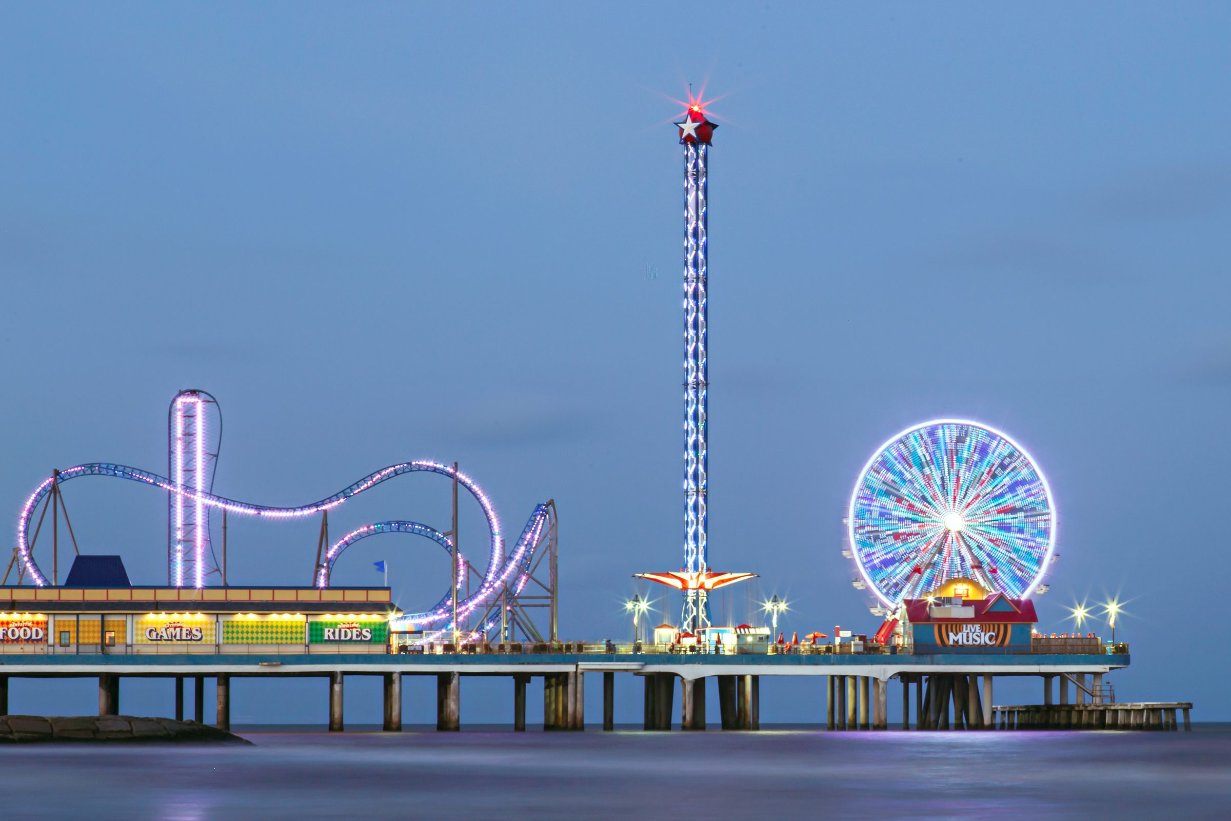 historic pleasure pier galveston texas
