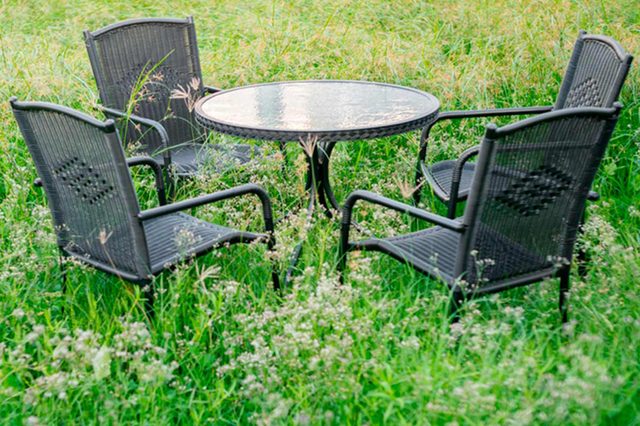 The 35 Things You Don’t Know You’re Doing That Make Your House a Target for Burglars