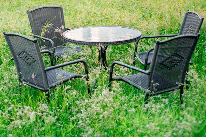 The 35 Things You Don’t Know You’re Doing That Make Your House a Target for Burglars