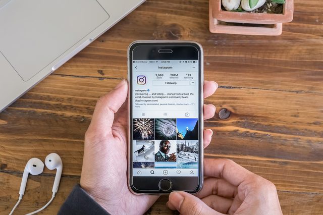 The 35 Things You Don’t Know You’re Doing That Make Your House a Target for Burglars