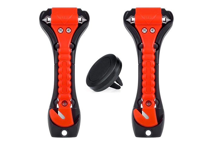 Car safety tool, hammer window breaker seat belt cutter