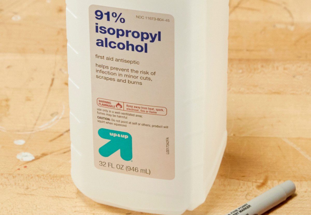 15 Ways to Use Rubbing Alcohol