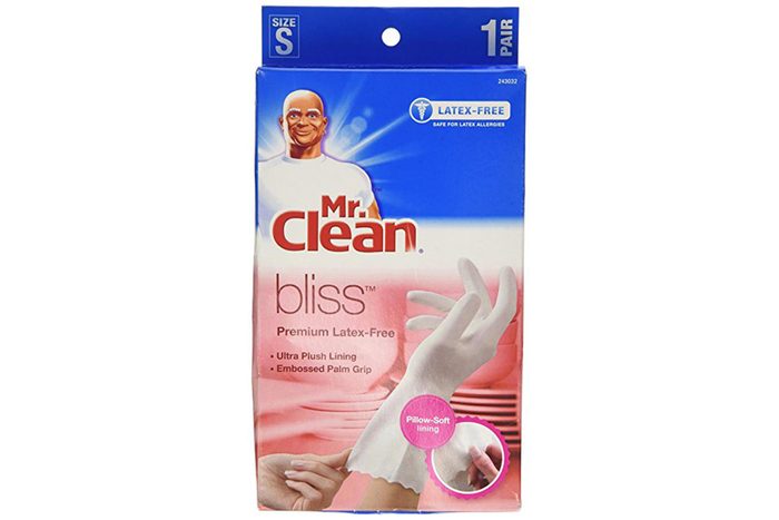 Box displays latex-free gloves being worn, in a domestic setting. Text reads: 