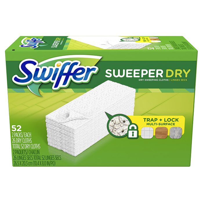 Box shows Swiffer Sweeper Dry cloths stacked, promoting 