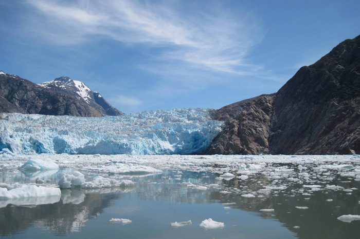 02_Alaska-Black-Sand-Beach,-Barry-Arm