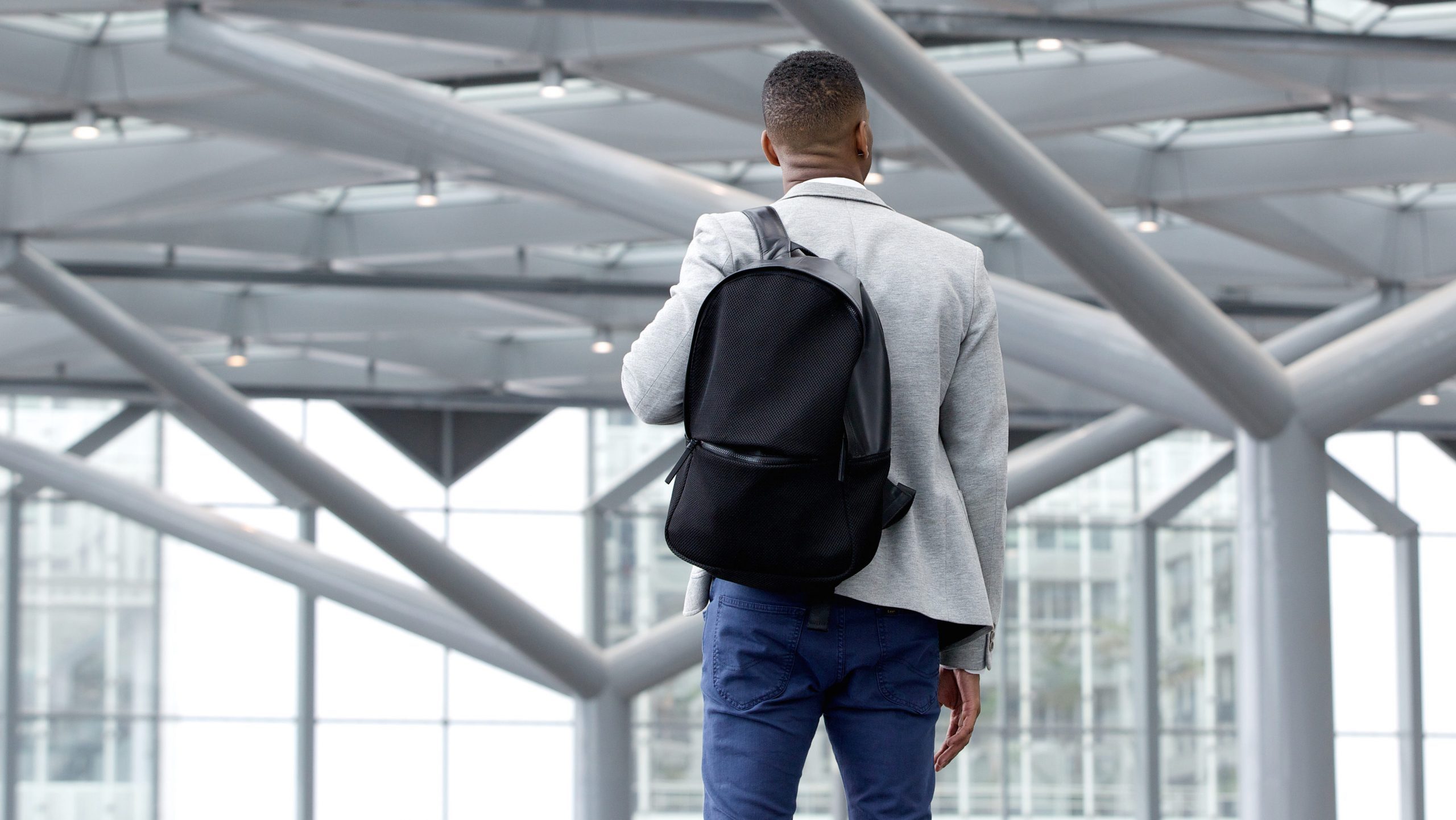 What Happens to Your Body When You Wear a Heavy Backpack Every Day