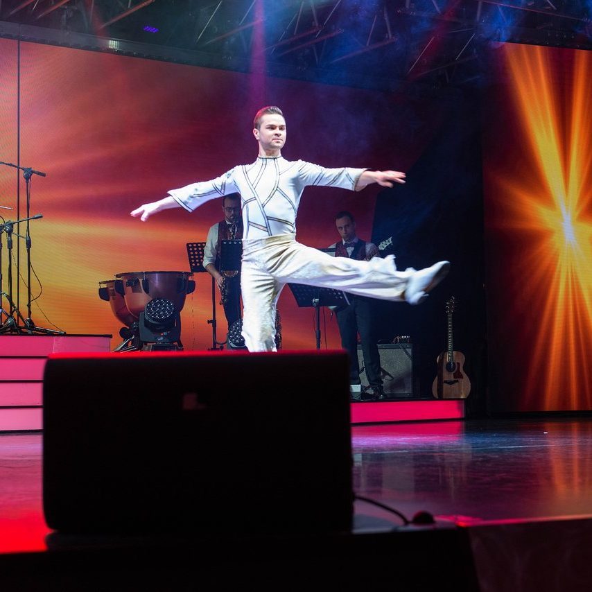 Cirque De Soleil Msc Ecom Via Tripadvisor.com