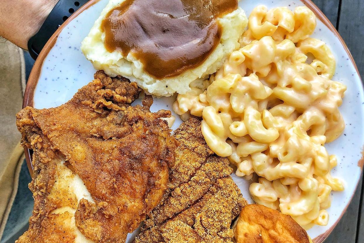 Aunt Grannys Buffet Tennessee Via Instagram