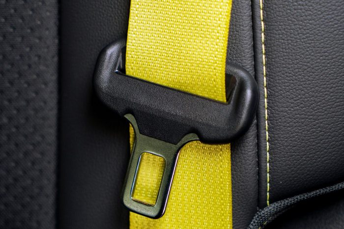 Driving with unfastened seat belt