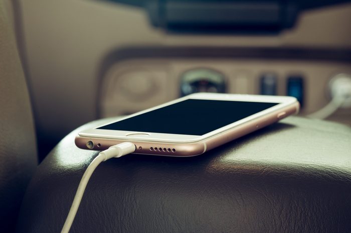 Charger plug phone on car