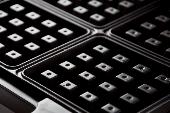 waffle iron airport security tsa