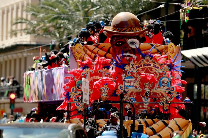 new orleans float mardi gras parade
