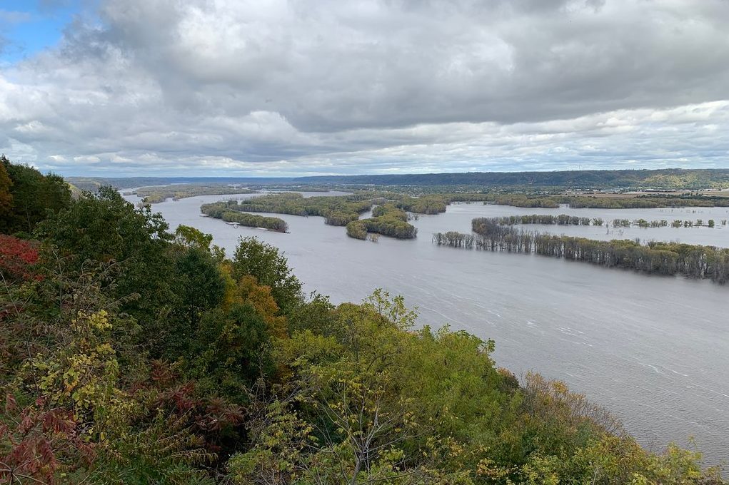 Pikes Peak state park campground Iowa