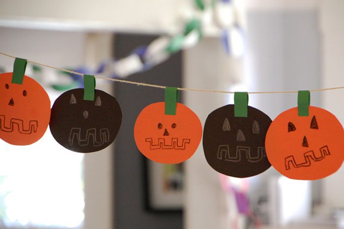 Easy Diy Halloween Garland Craft For Kids