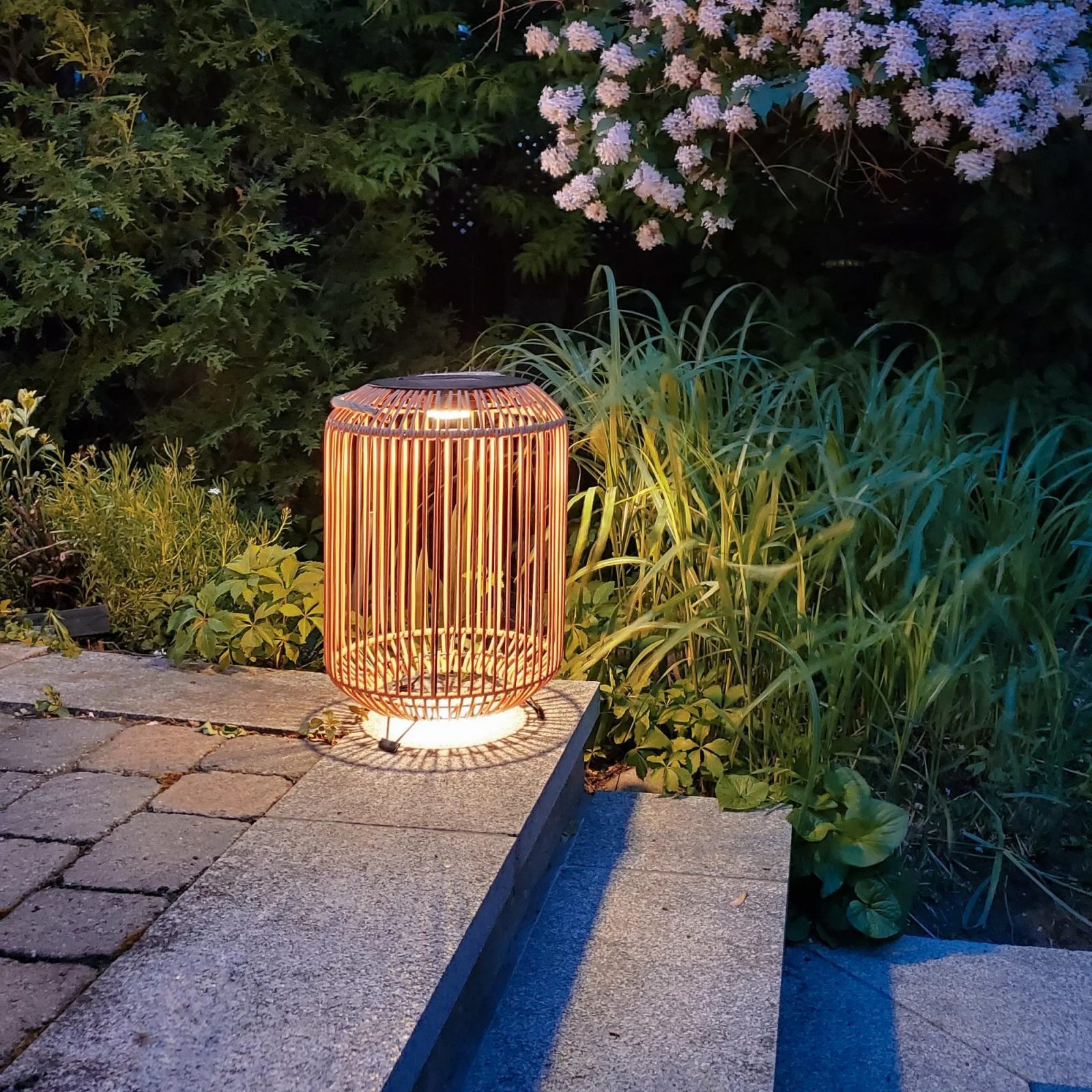 Solar Powered Integrated Led Outdoor Floor Lamp Ecomm Via Wayfair.com