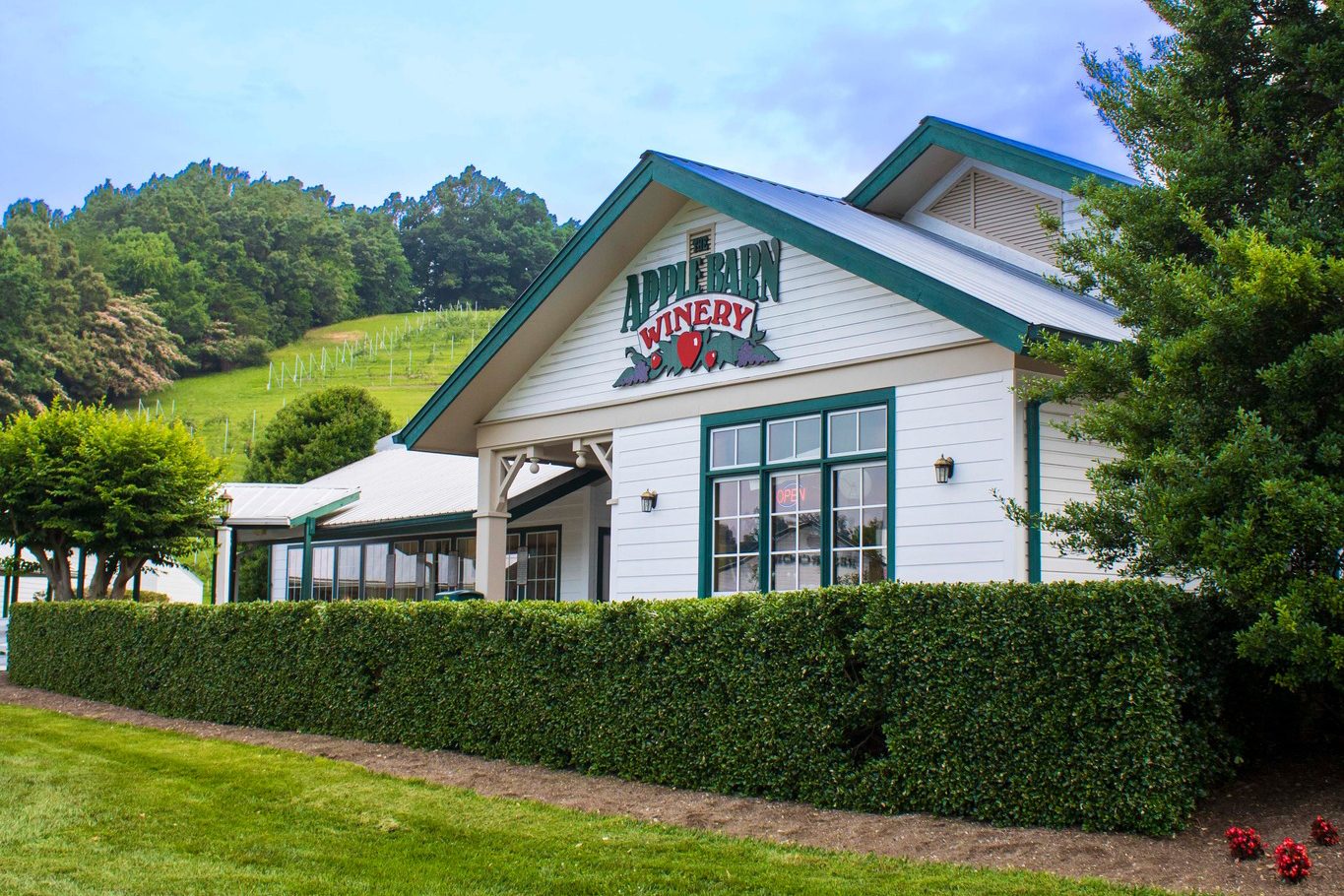 apple barn winery in Tennessee