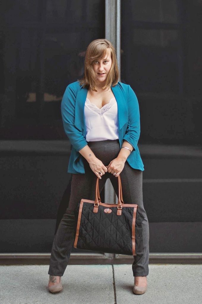 Vee Weir, financial expert