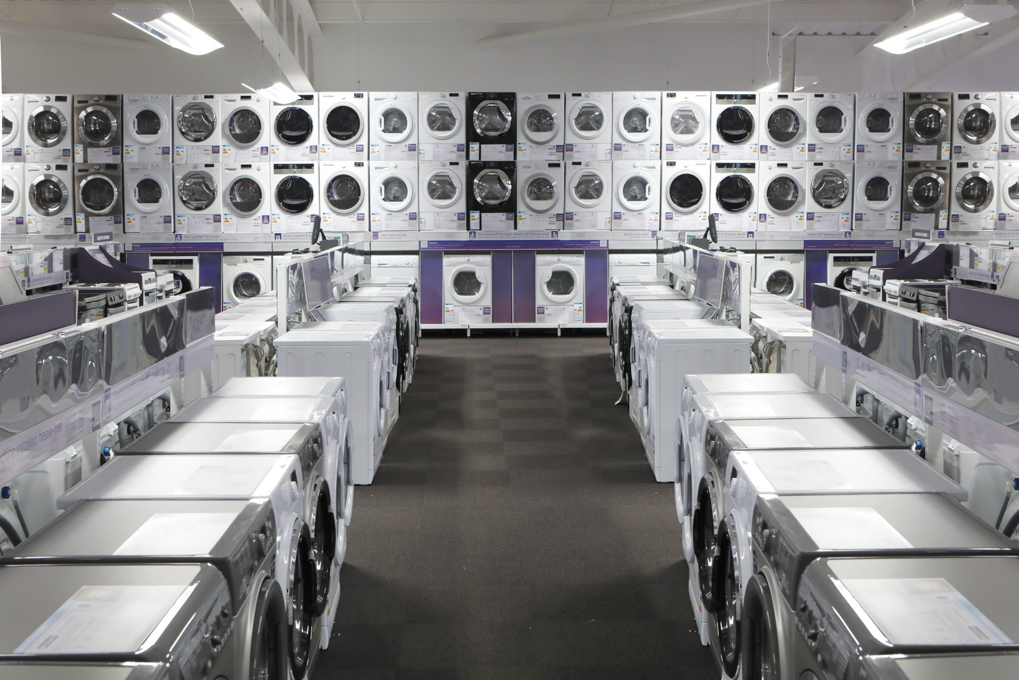 When Is the Best Time to Buy a Washer and Dryer? Top 4 Times of the Year to Save