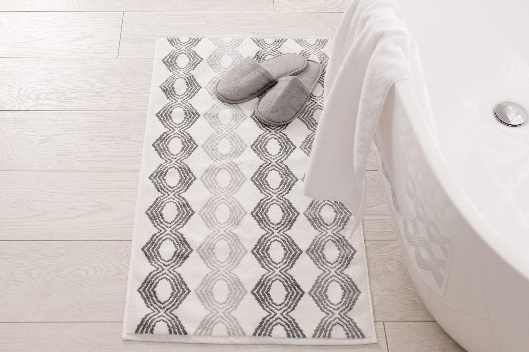 How to Wash a Bath Mat or Bathroom Rug