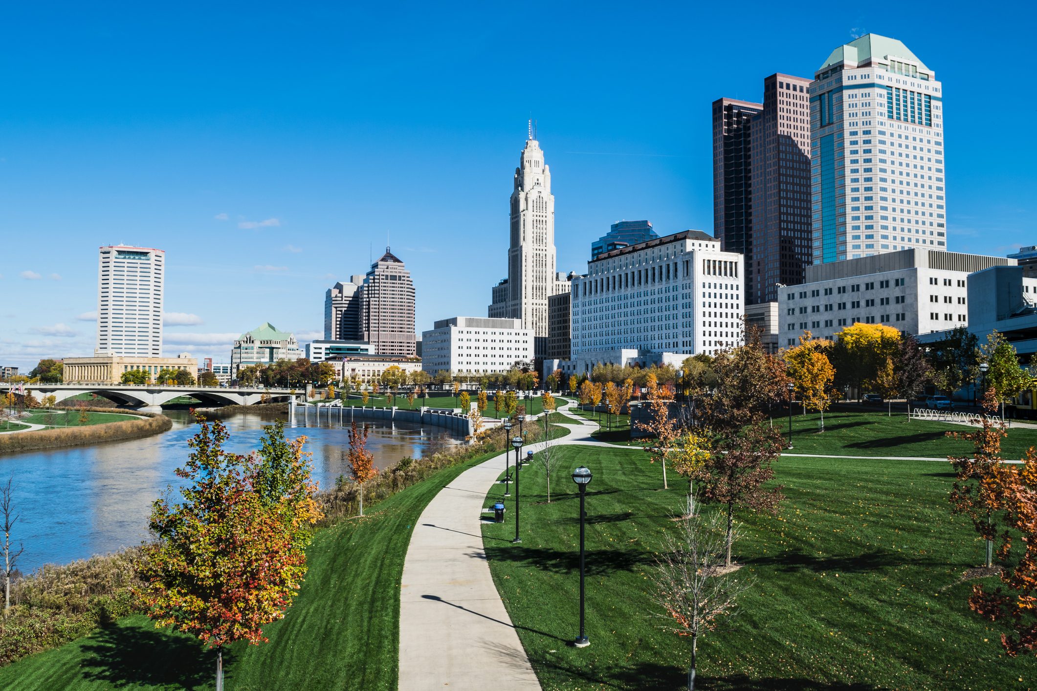 Columbus, Ohio skyline and the Scioto River